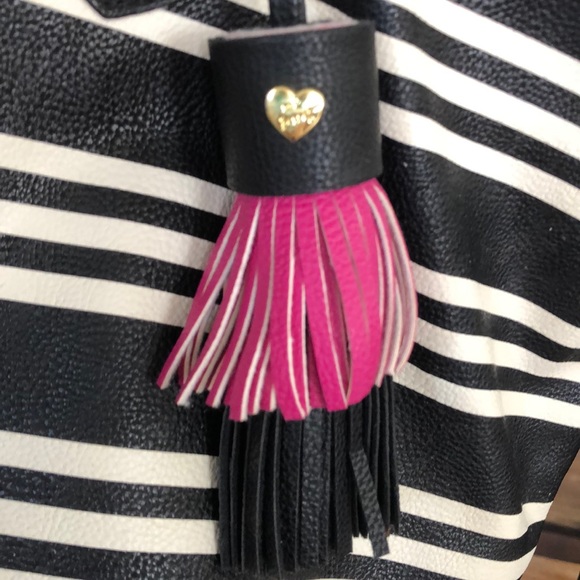 Tote bag-used once, like new condition - Picture 3 of 5